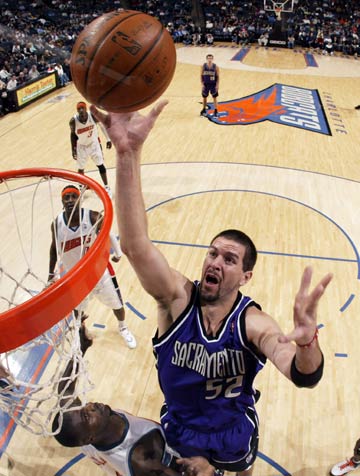 湖人警告詹 湖人警告詹