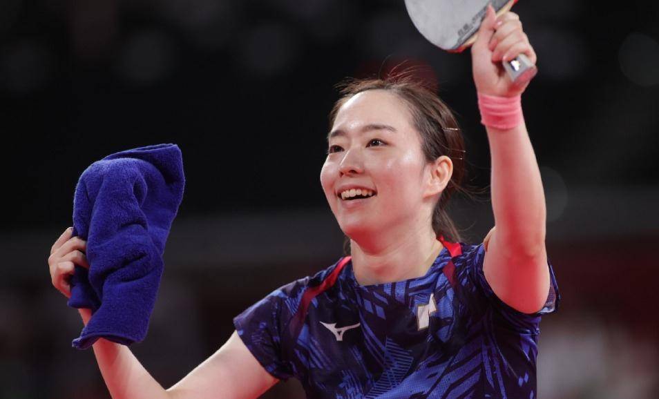 时而与观众 时而与观众